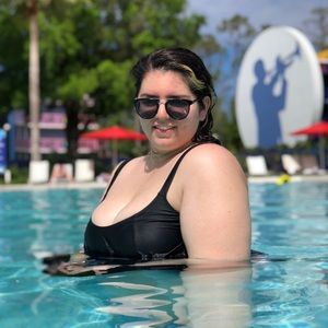 Meet your Posher, Alyssa